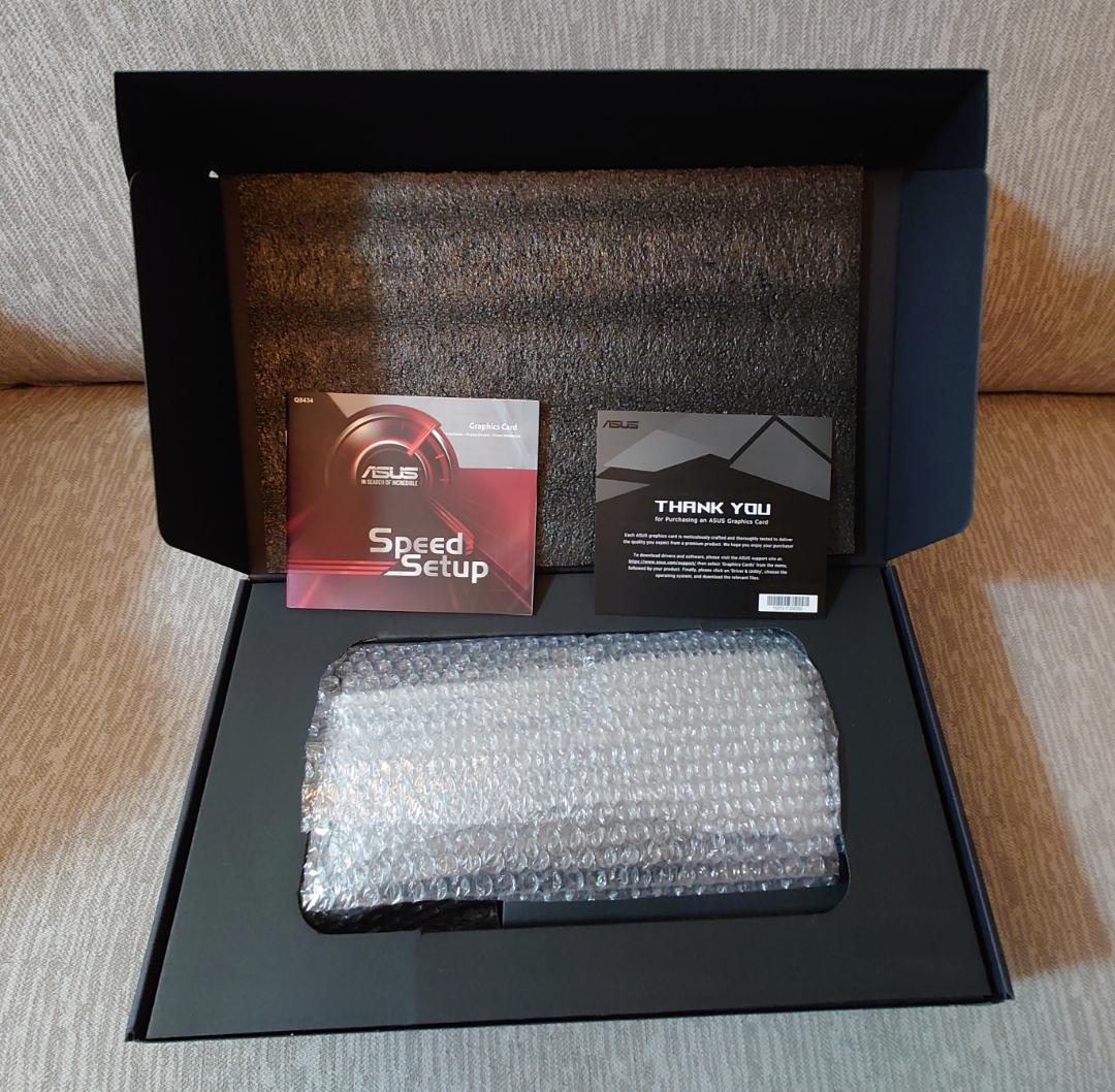 グラフィックボード・グラボ・ビデオカード ASUS RADEON RX 5700 XT TUF GAMING 8GB