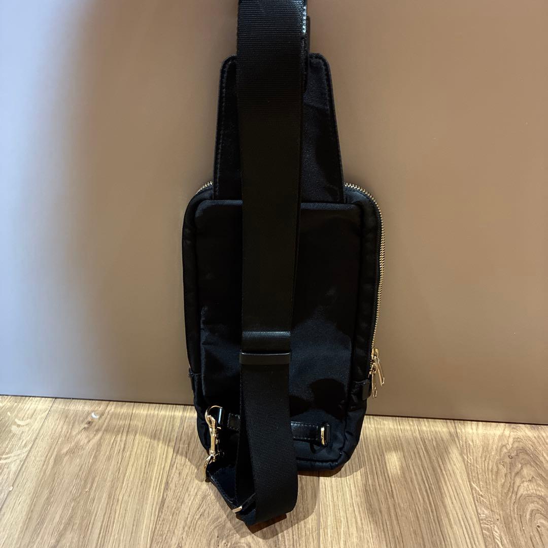 【美品】ポールスミス マルチストライプ ボディバッグ ブラック ロゴ