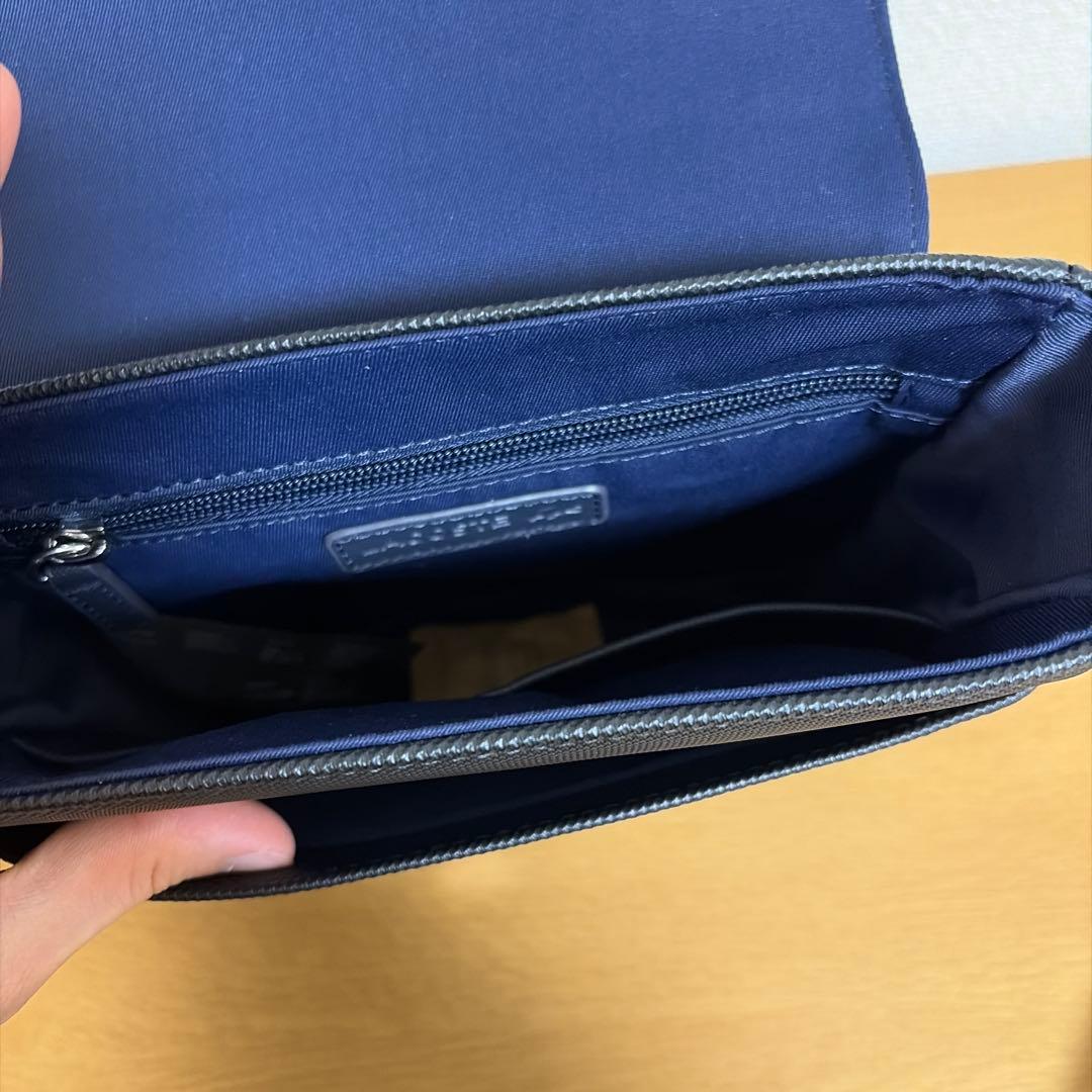 【美品】ラコステ　ショルダーバッグ　ブラック