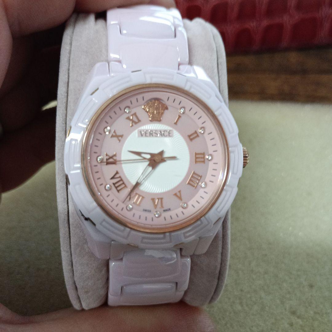 赤色クロコダイル型押の鍵付き時計ケース とレディース腕時計6本まとめ売り