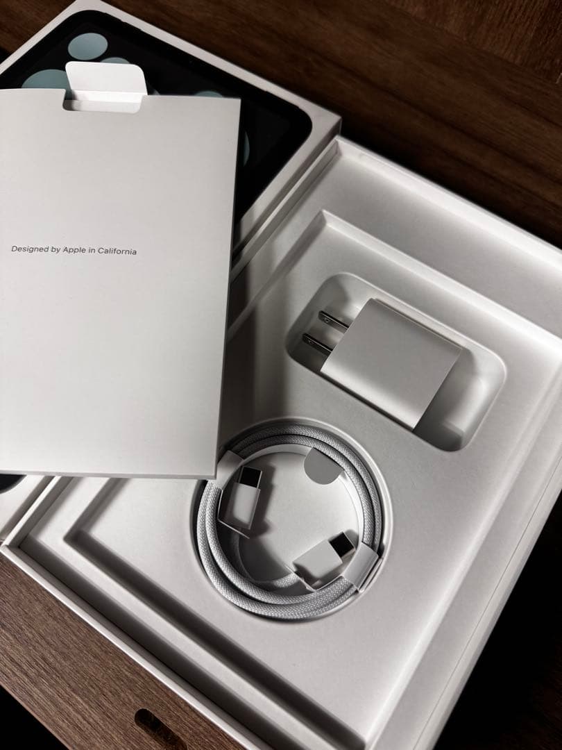 【美品】Apple iPad mini A17 Pro 8.3インチ 128GB