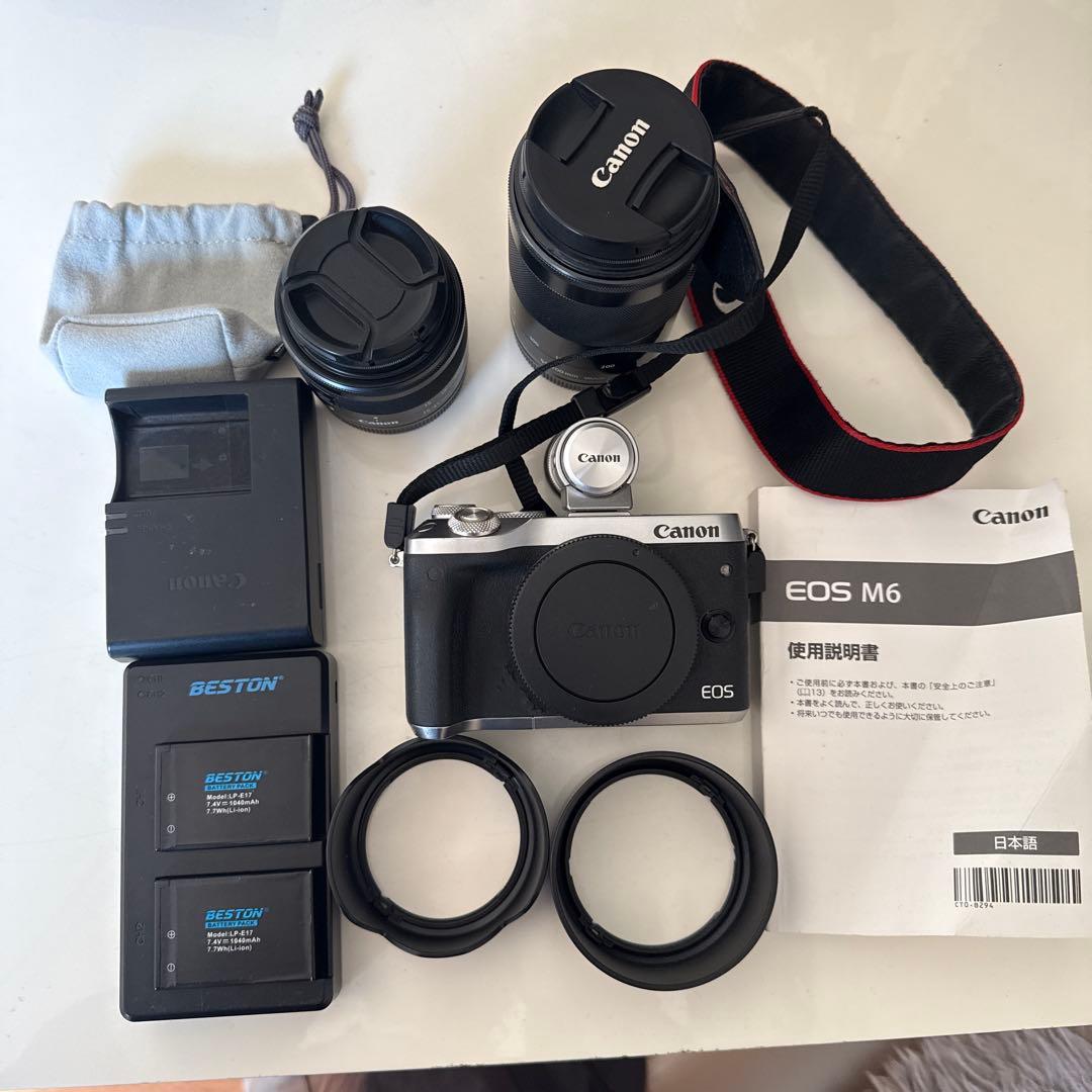 Canon eos m6 シルバー　ズームレンズ&EVF付 (レンズ不具合あり)