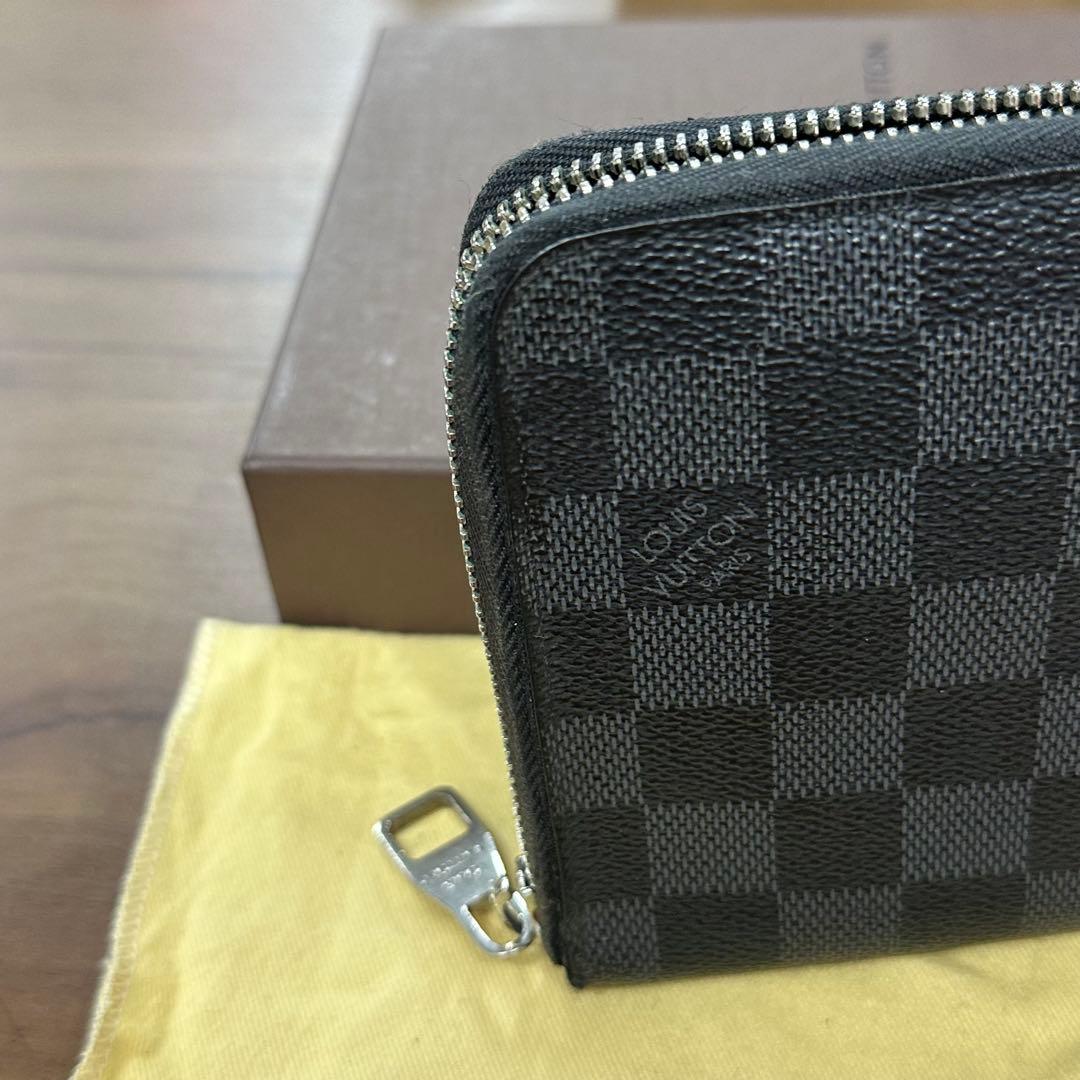 ルイヴィトン　ダミエ　グラフィット　長財布　ジッピーウォレット　オーガナイザー