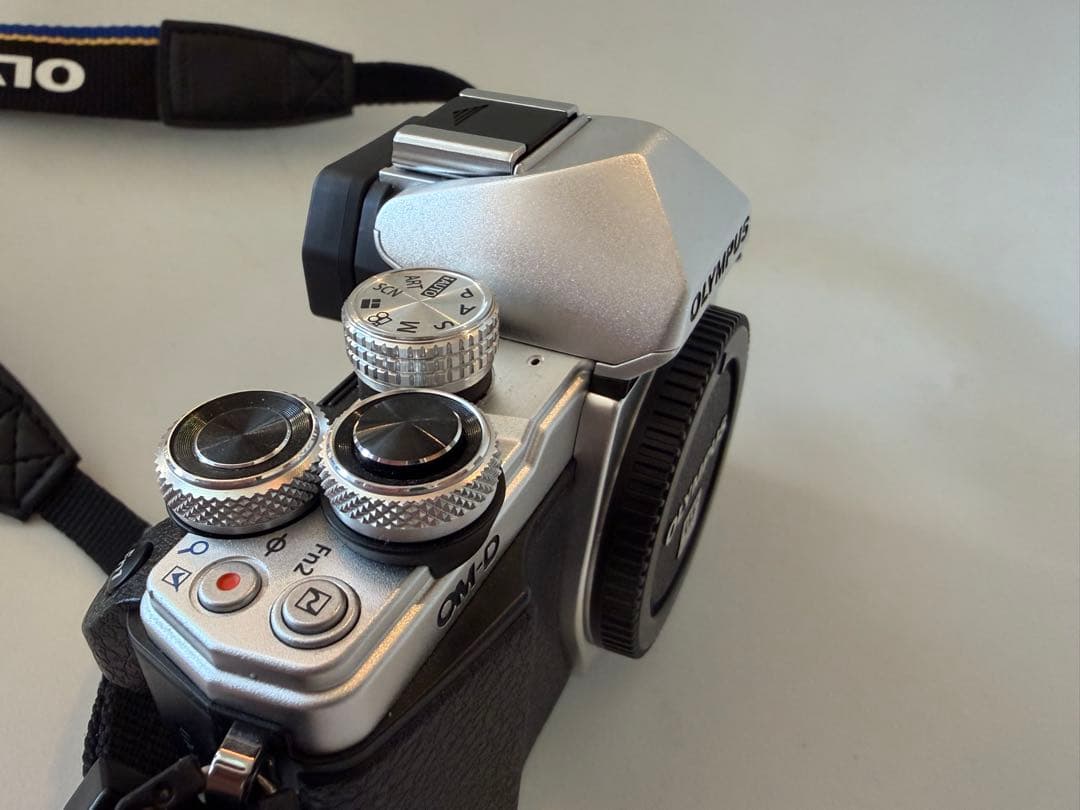 【美品・3637回】OM-D E-M10 Mark II ボディ サブ機に