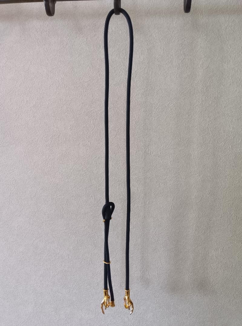 hazama 惹きずり込まれる運命のスマホストラップ