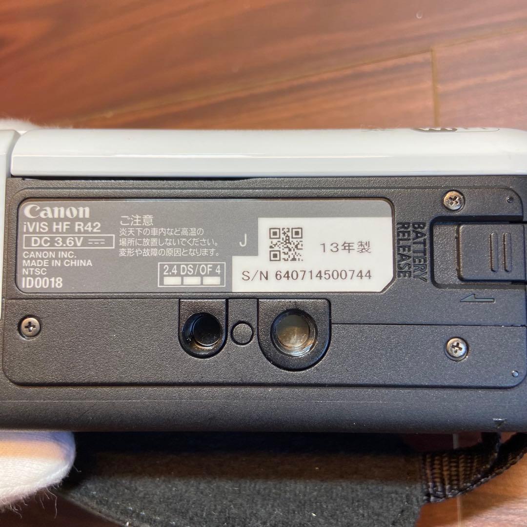 Canon デジタルビデオカメラ iVIS HF R42 ほぼ新品 3400