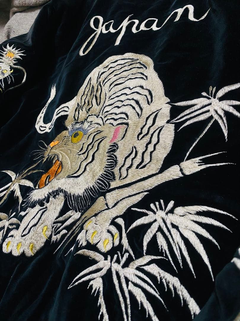 テーラー東洋 日本限定 スカジャン 虎龍限定　別珍　サテン 2面使う