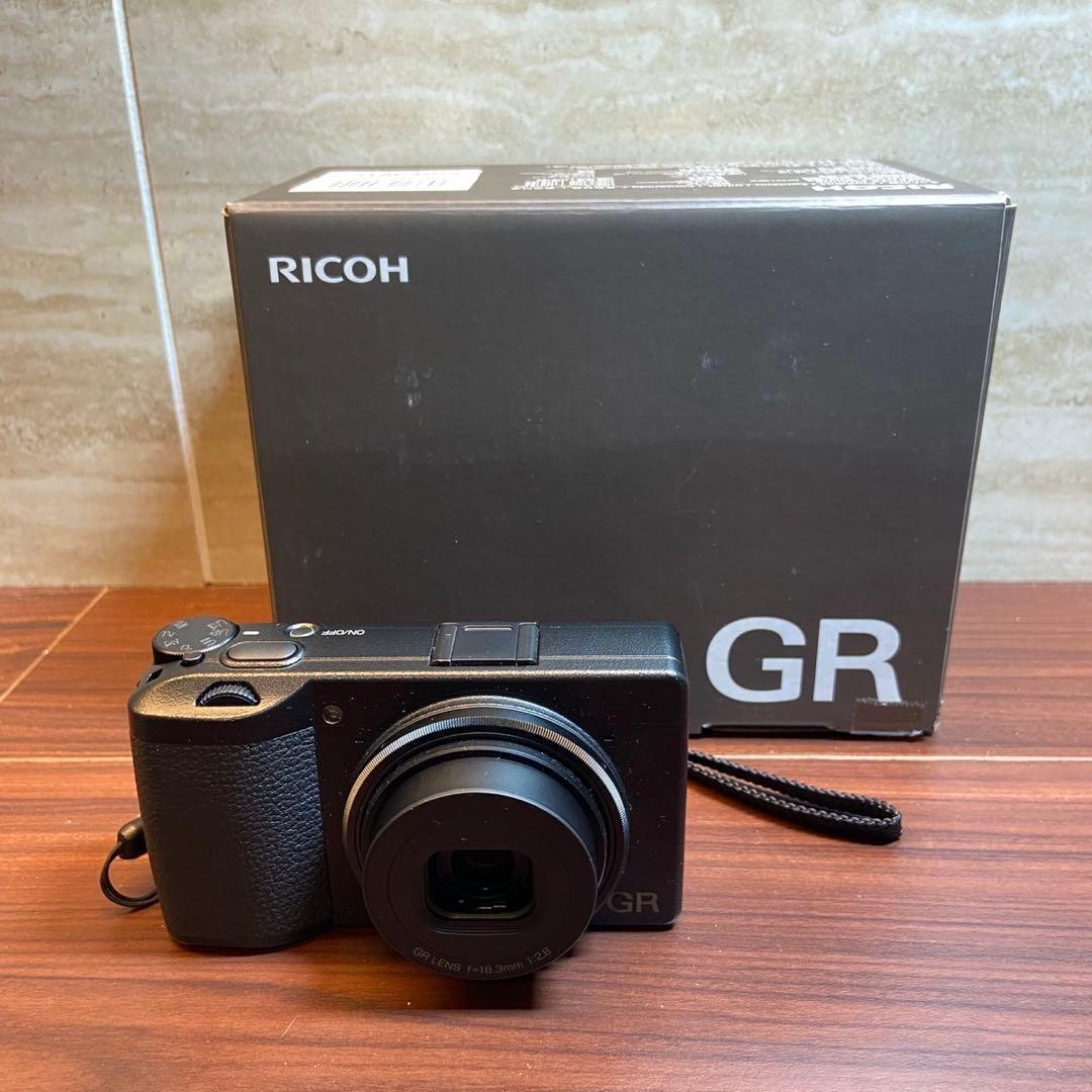 RICOH GR Ⅲ デジカメ ほぼ新品 4929