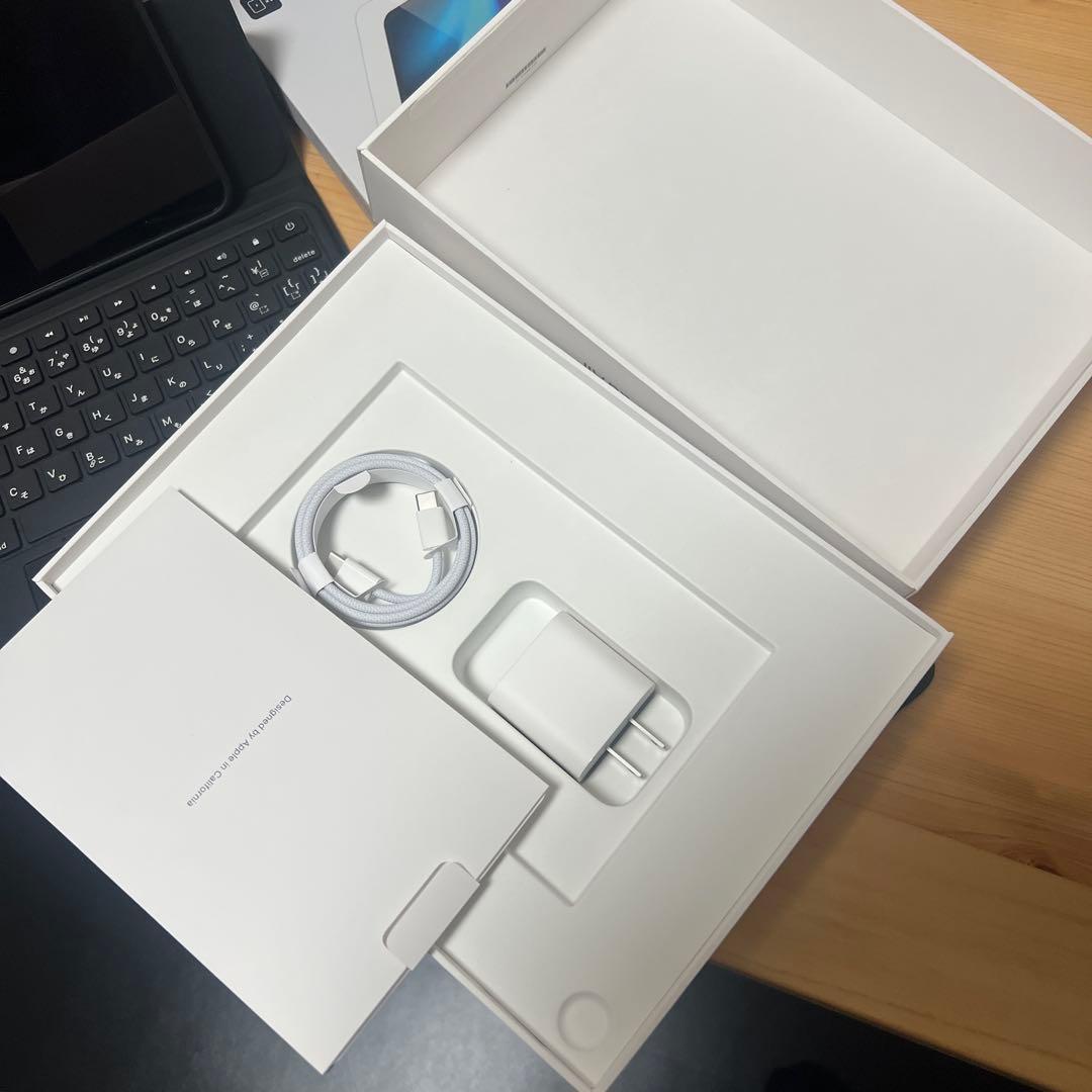 Apple iPad Air 11インチ (2024) 512、キーボード付属