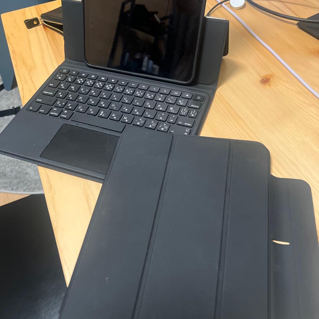 Apple iPad Air 11インチ (2024) 512、キーボード付属