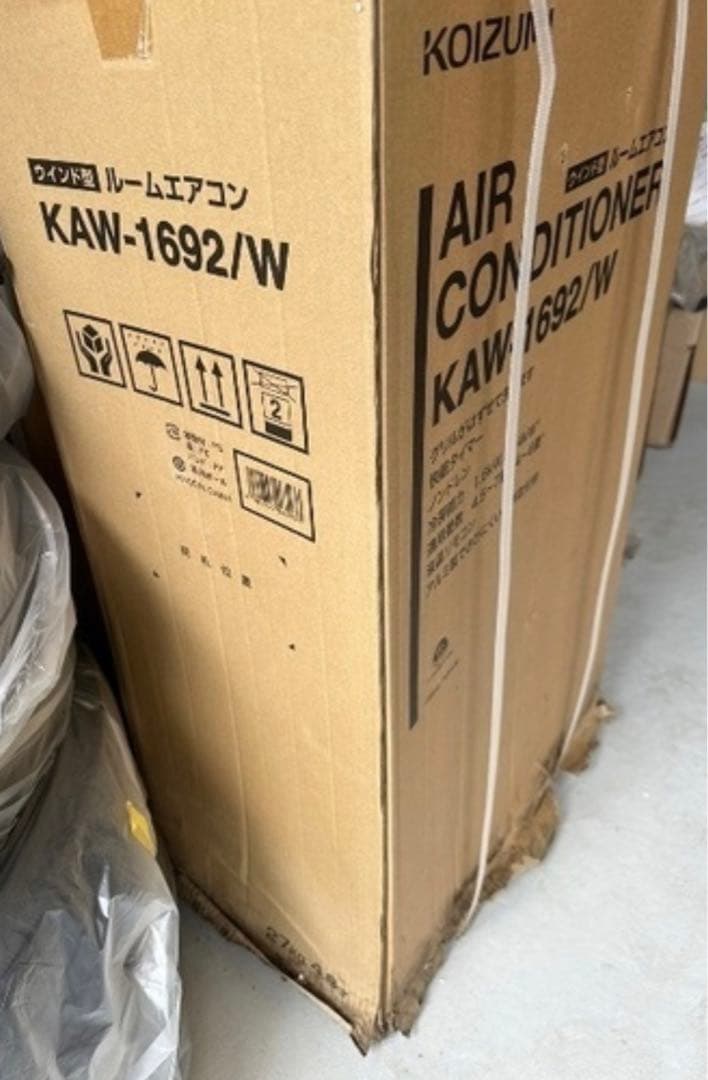 新品未開封！KOIZUMI 窓用エアコン KAW-1692/W ①