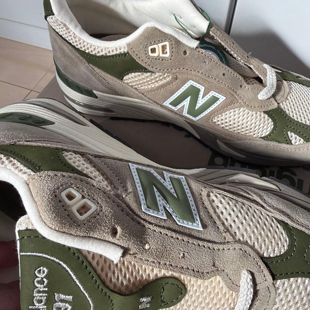 新品未使用　M991CRS NB×エメレオンドレ　26.5