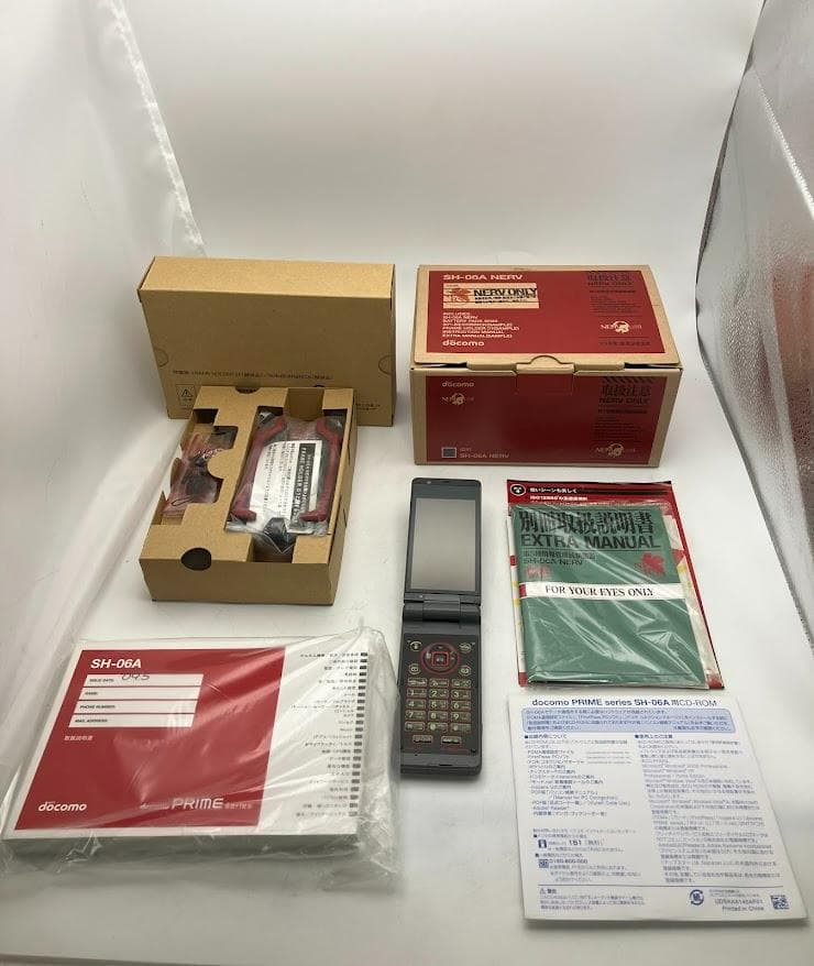【激レア】 SH-06A NERV　エヴァンゲリオン　携帯電話 本体　ガラケー