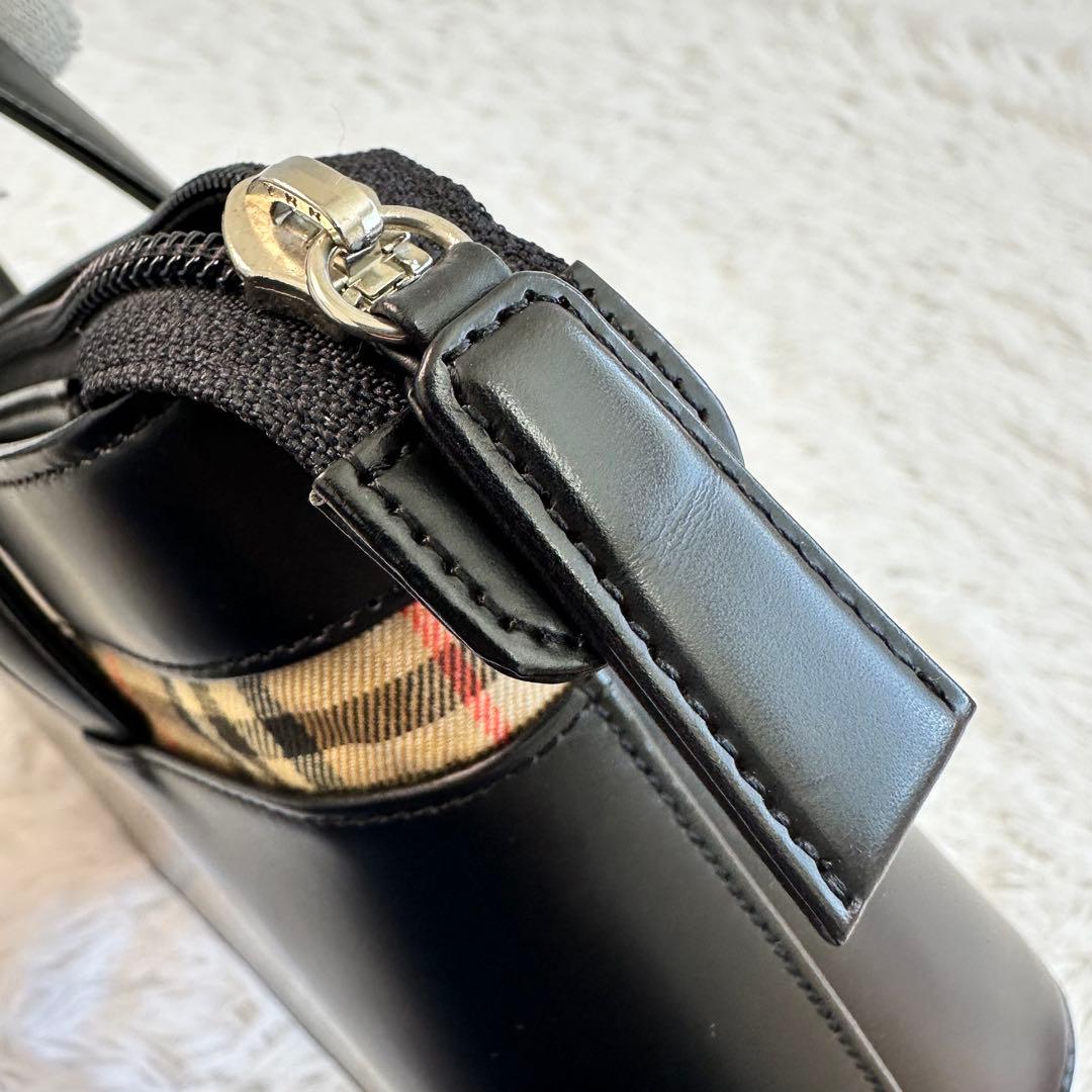 Burberry バーバリー レザー ハンドバッグ ノバチェック 黒 ブラック