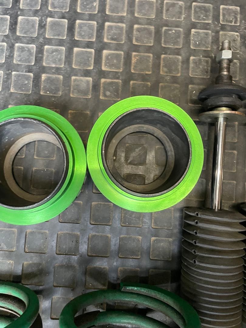 ゆ*様 テイン プリウスα 40 ストリート ベイシスZ 車高調