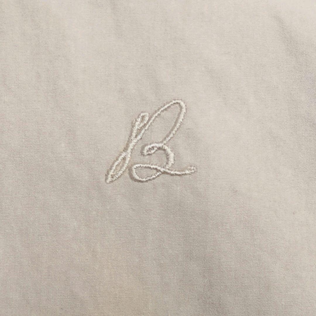 美品✨マディソンブルー マダムシャツ B刺繍 長袖 ベージュ 02