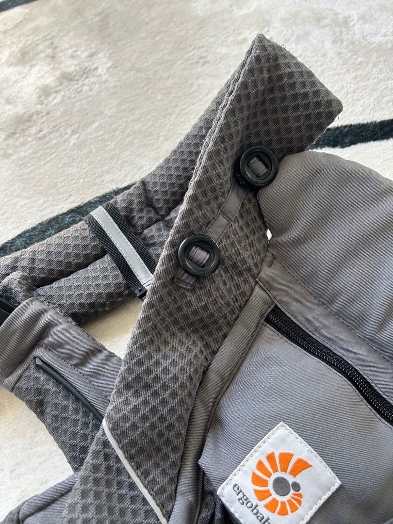 ergobaby OMNI Breeze グレー