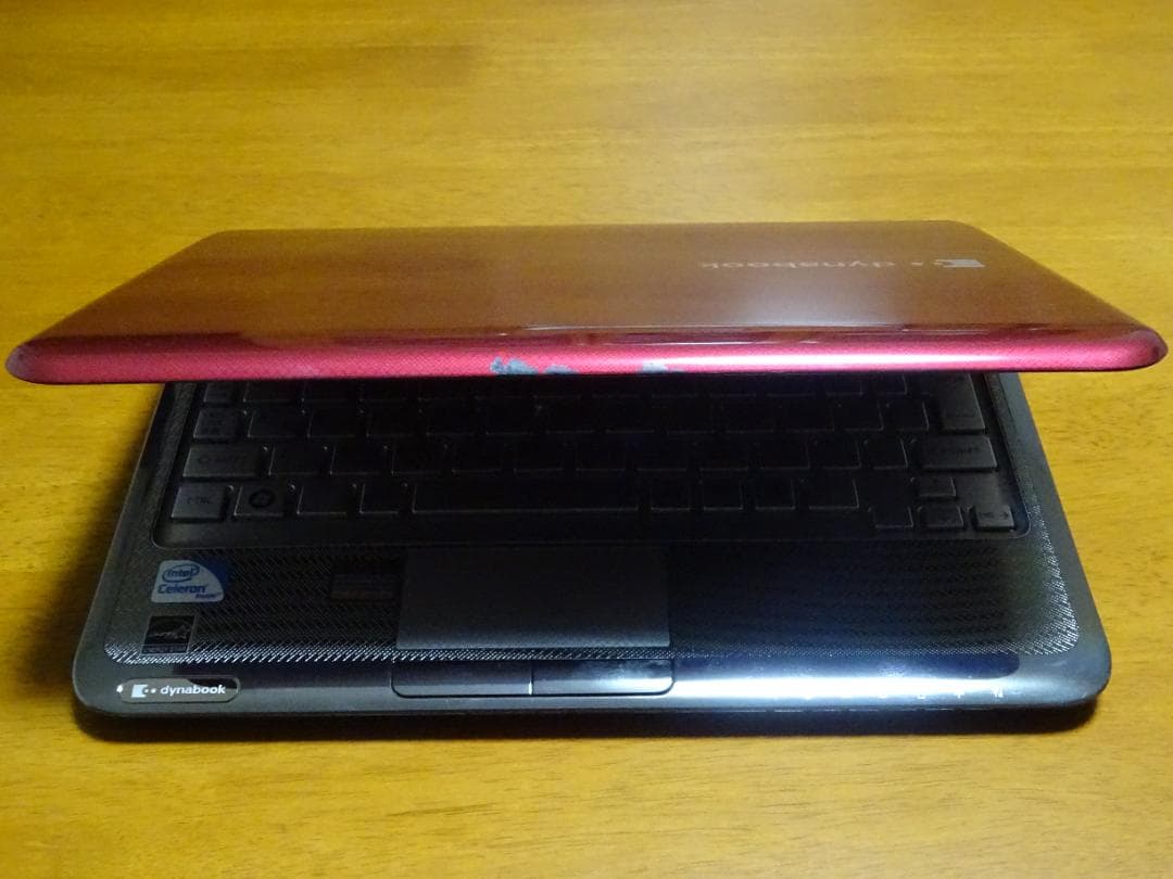 送料無料 11.6型コンパクト軽量 SSD搭載東芝ノートPC Dynabook！