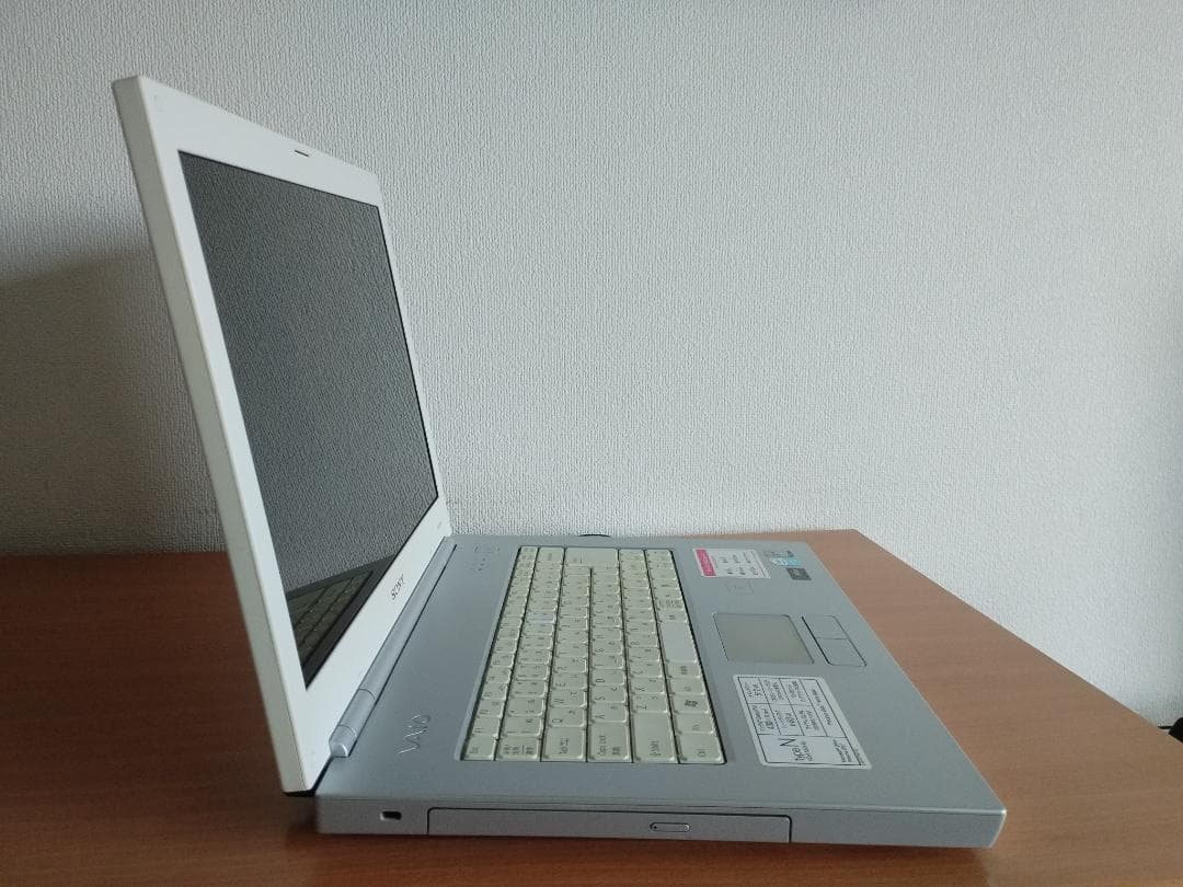 大画面 Sony VAIO 2GB 80GB WiFi