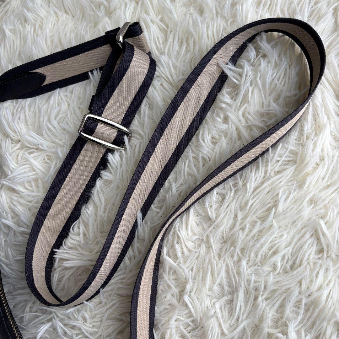 【激レア 良品】コーチ　レザーショルダーバッグ　ヘリテージ　クロスボディ　紺色