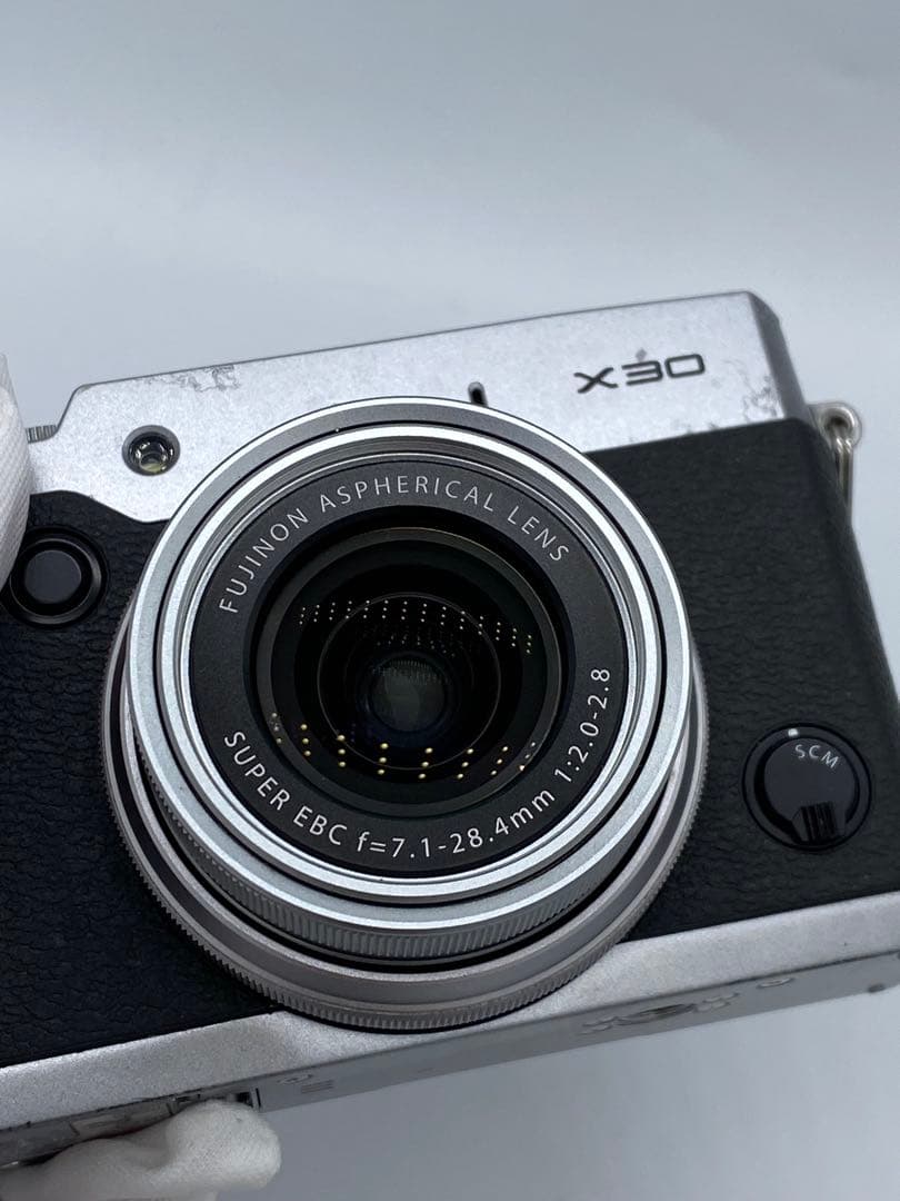 FUJIFILM 富士フイルム X30