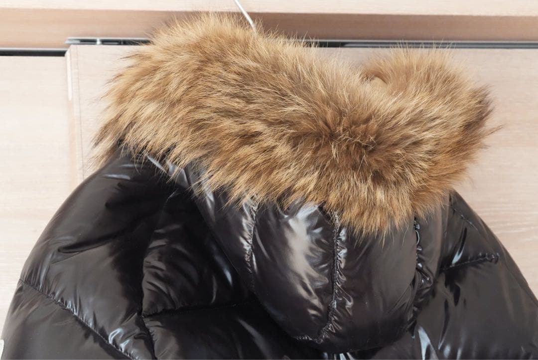 【モンクレール　BULGARIE　ダウンジャケット】