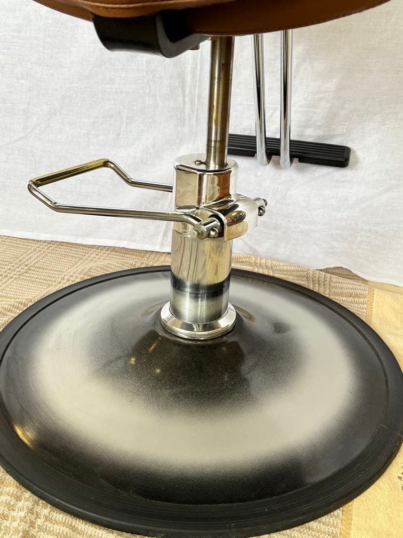 【アンティーク】美容院 理容室 スタイリングチェア 油圧式 バーバーチェア