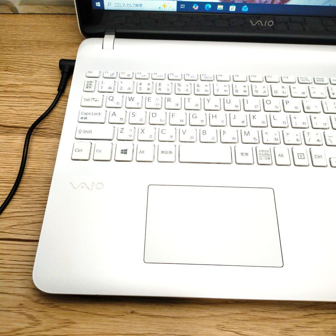 届いたらすぐに使える♪薄型VAIOノートパソコン♪カメラ☆動画視聴にDVD付き