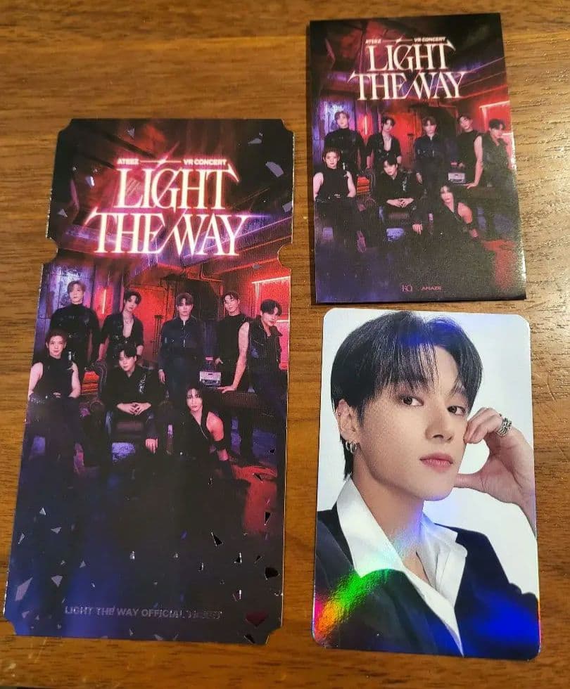 ATEEZ アチズ VR 映画 入場特典 ホログラムトレカ ウヨン おまけ付き