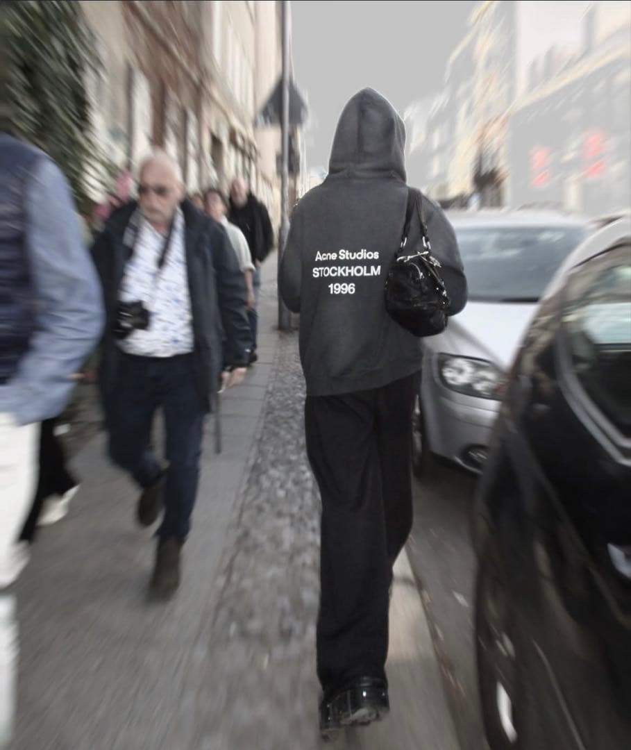 Acne Studios ロゴフーディセーター