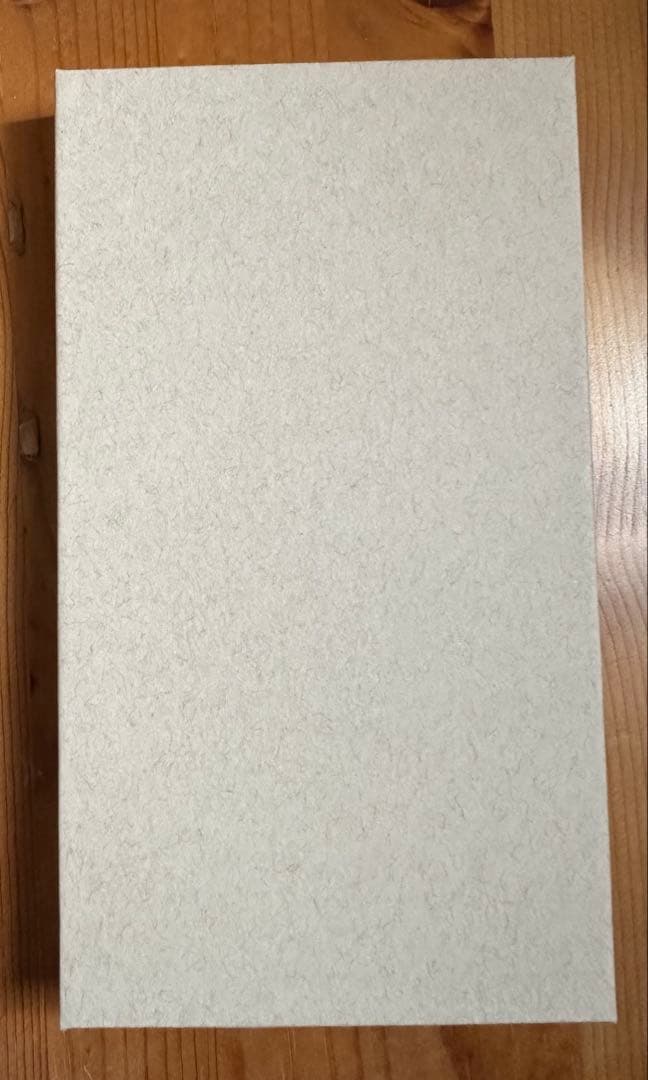 新品 交換品 未開封!! iPhone 15 pro ホワイトチタニウム 1tb