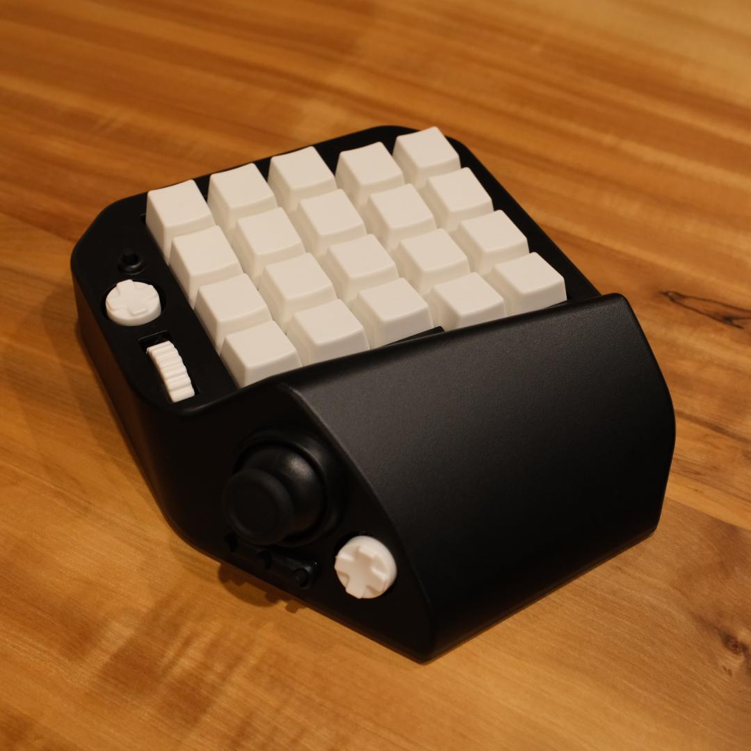 【右手用】MH-DELTA フリップ ブラック 左利き