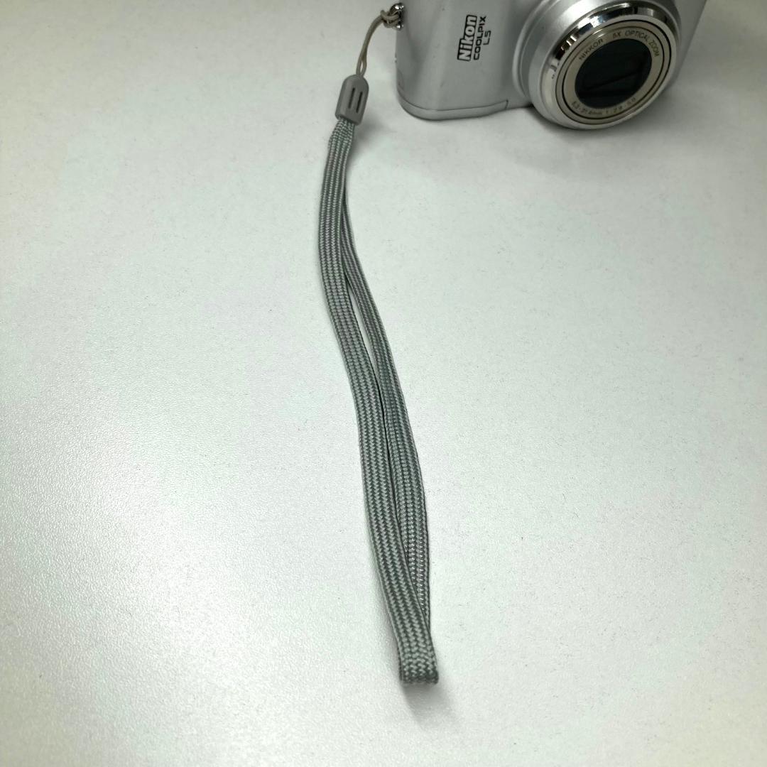 Nikon ニコン　Coolpix L5　コンパクトデジタルカメラ