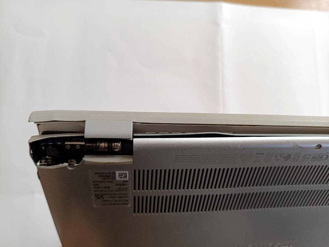 DELL Inspiron 5402 / 第11世代Core i5 / 訳アリ