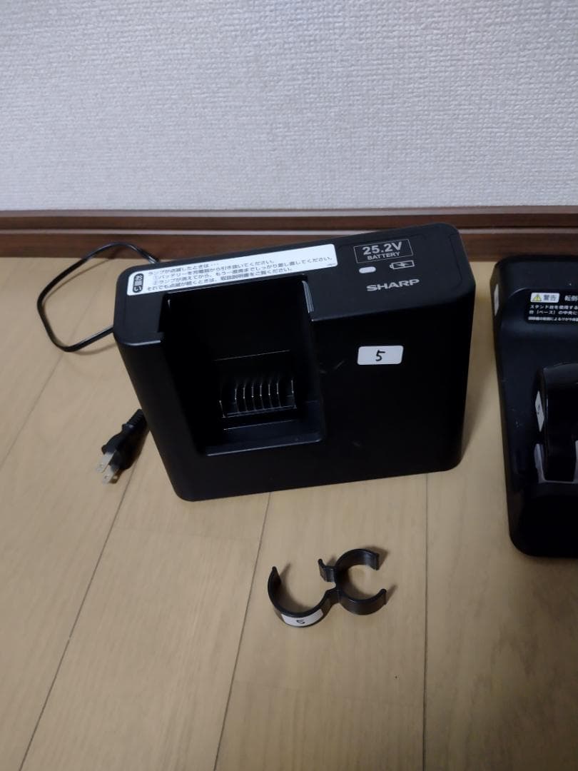 シャープ★掃除機★EC-SR7-N★2021年製★バッテリー新品と大差なし★5