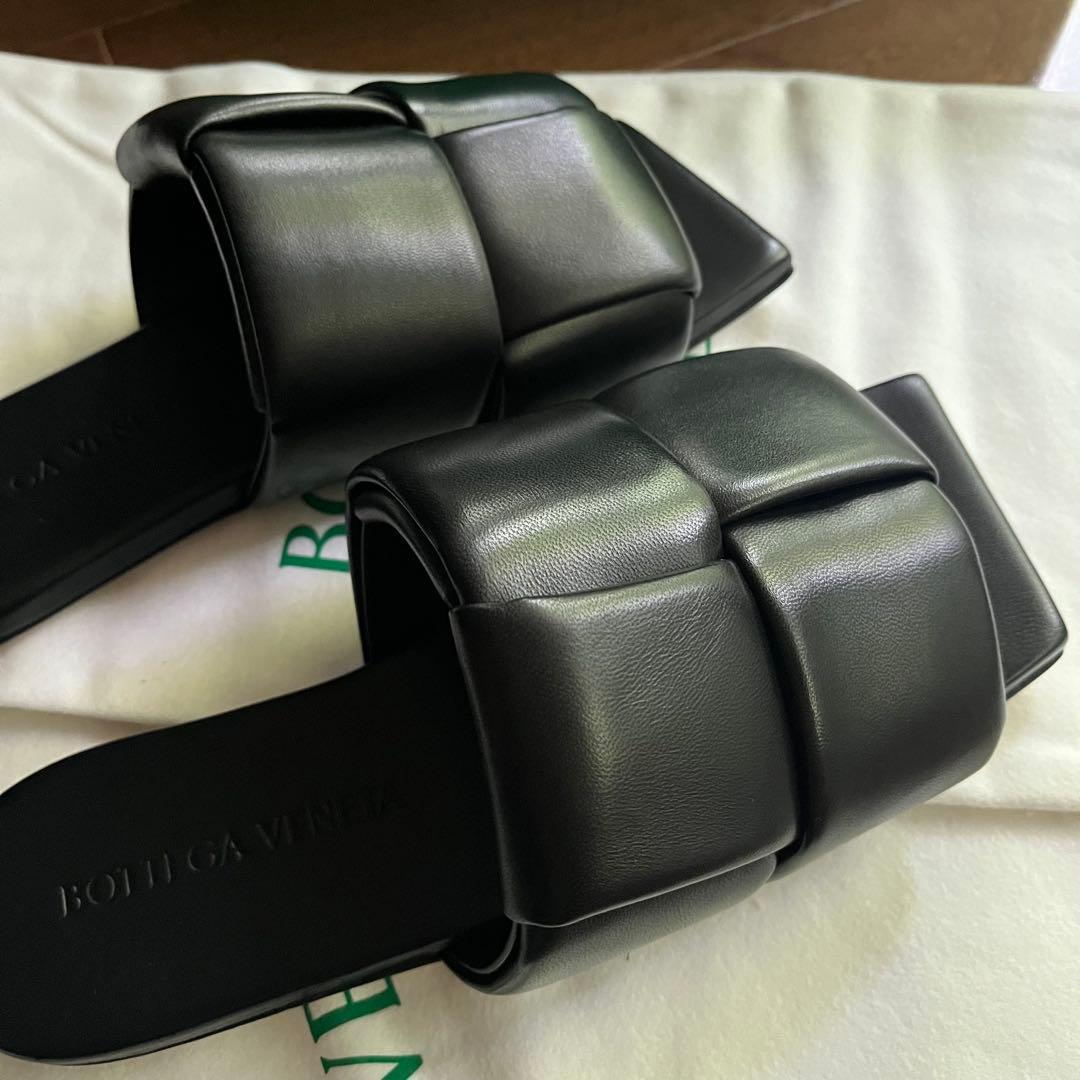 ボッテガ・ヴェネタ フラットサンダル