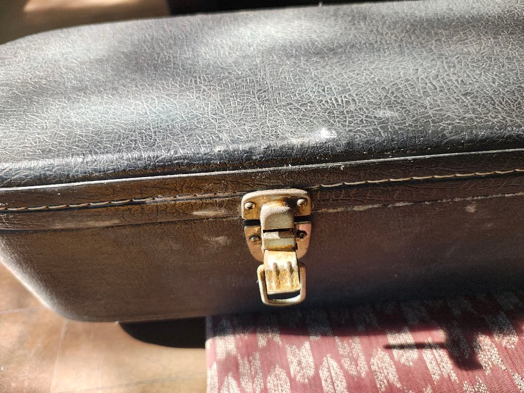 Morris アコースティックギター ハードケース付き