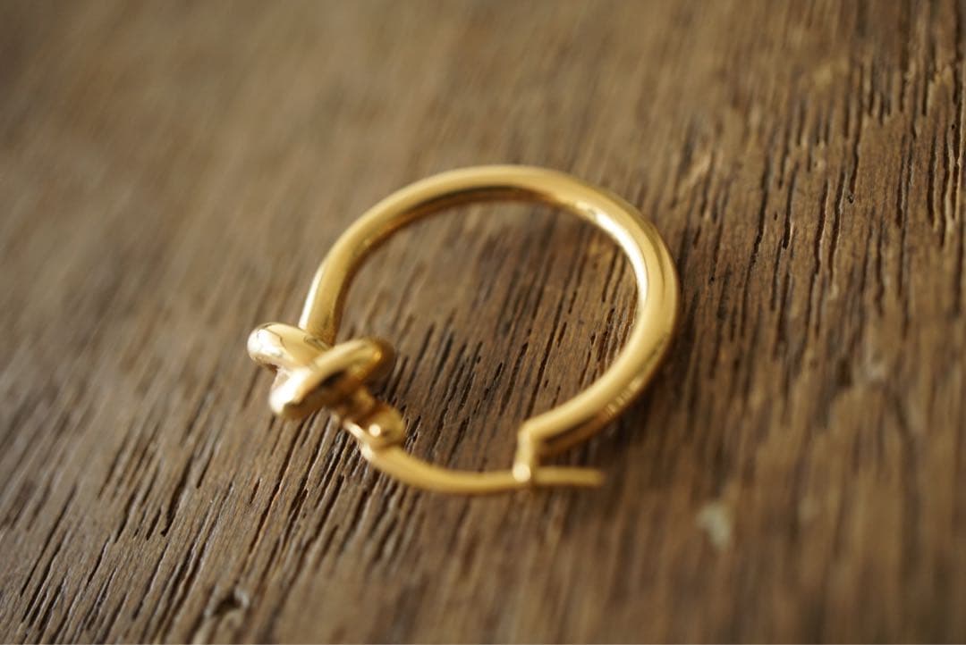 CELINE ノットデザイン ピアス 片耳用 イタリア製 セリーヌ