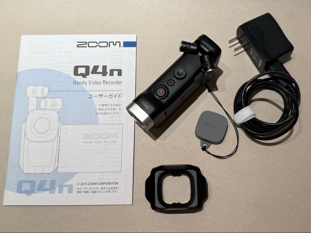 ZOOM Q4n【⭐︎16GB SDカード付】ハンディビデオカメラ