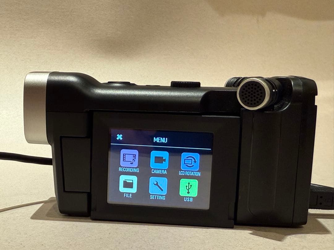 ZOOM Q4n【⭐︎16GB SDカード付】ハンディビデオカメラ