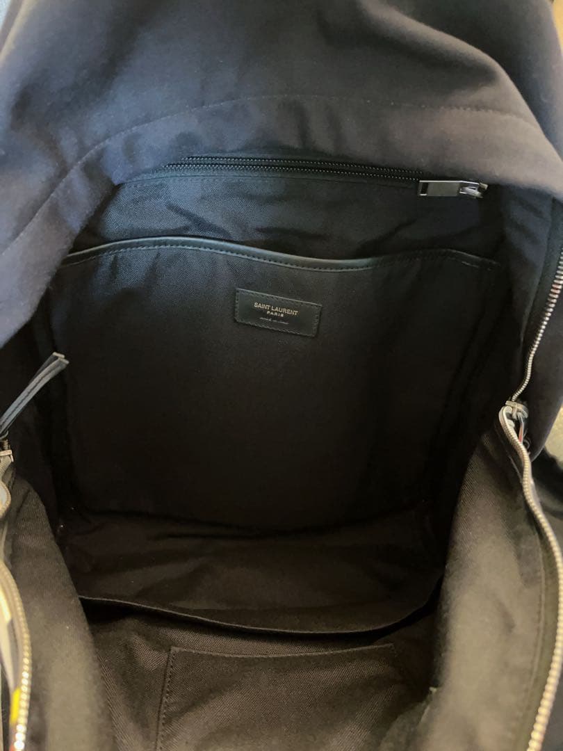 SAINT LAURENT 恐竜プリントリュックレザー キャンバス ブラック