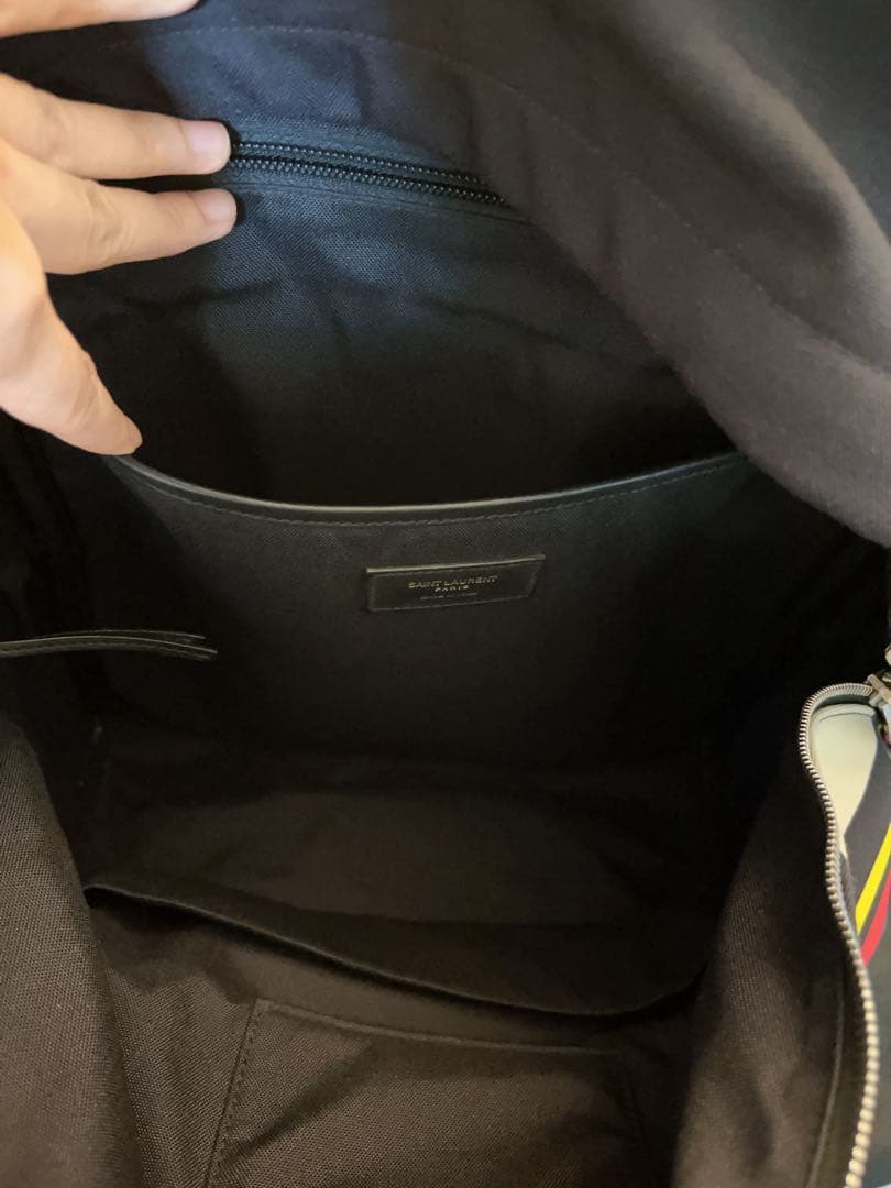 SAINT LAURENT 恐竜プリントリュックレザー キャンバス ブラック