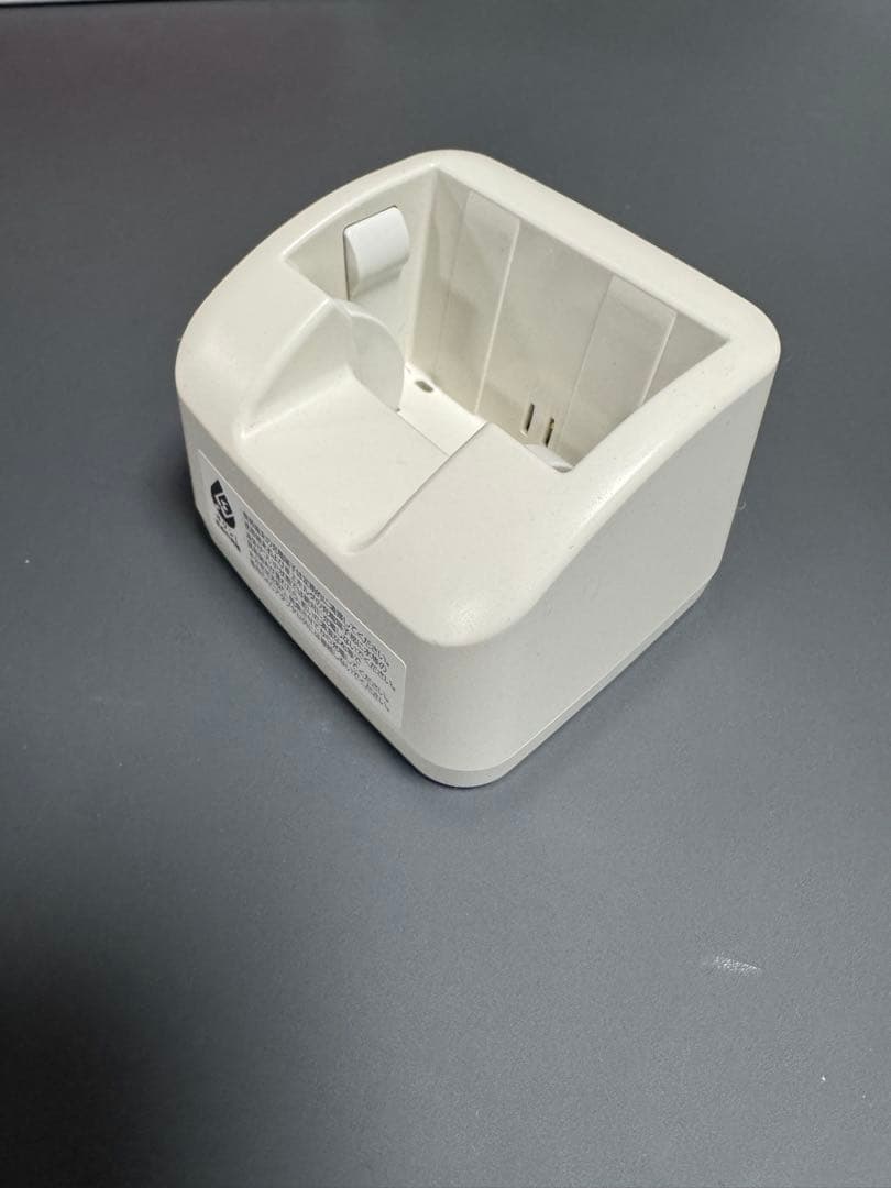 docomo 折りたたみ式携帯電話 らくらくホン F-02J ネイビー