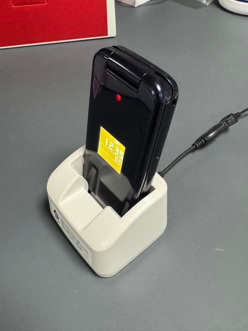 docomo 折りたたみ式携帯電話 らくらくホン F-02J ネイビー