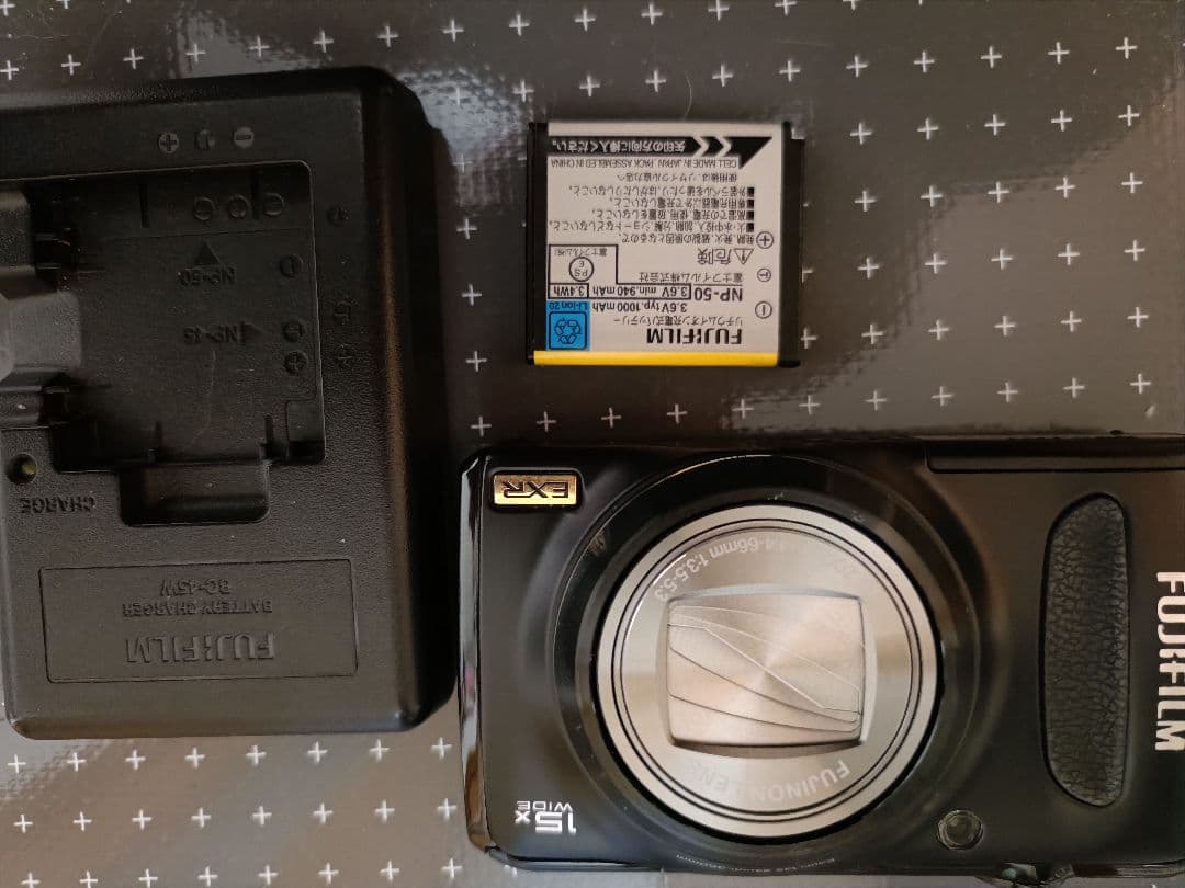 FUJIFILM FinePix f300EXR コンパクトデジタルカメラ