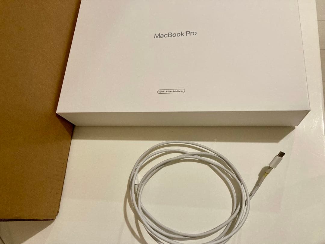 MacBook Pro 13インチ　corei5 2020 8GB 512GB