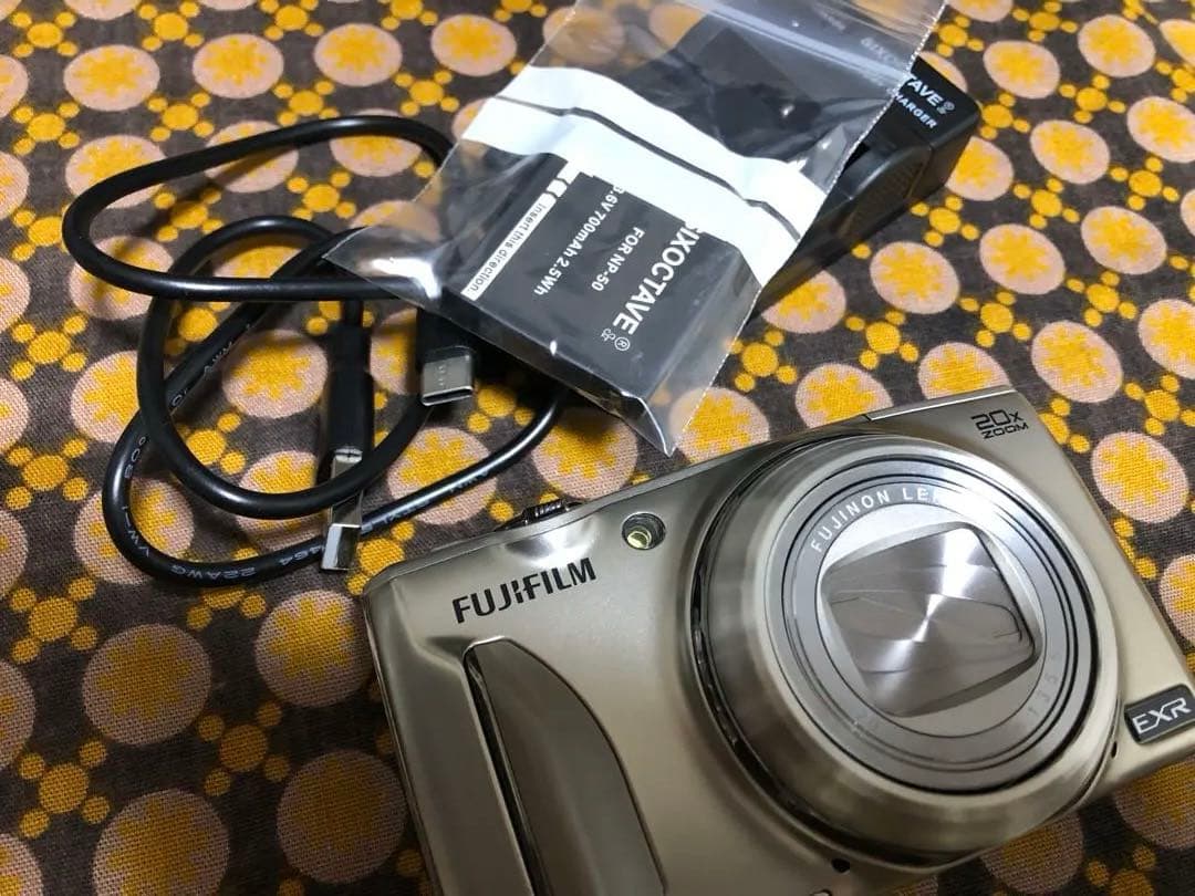 (超美品)Fujifilm F900 EXRコンパクトデジタルカメラ