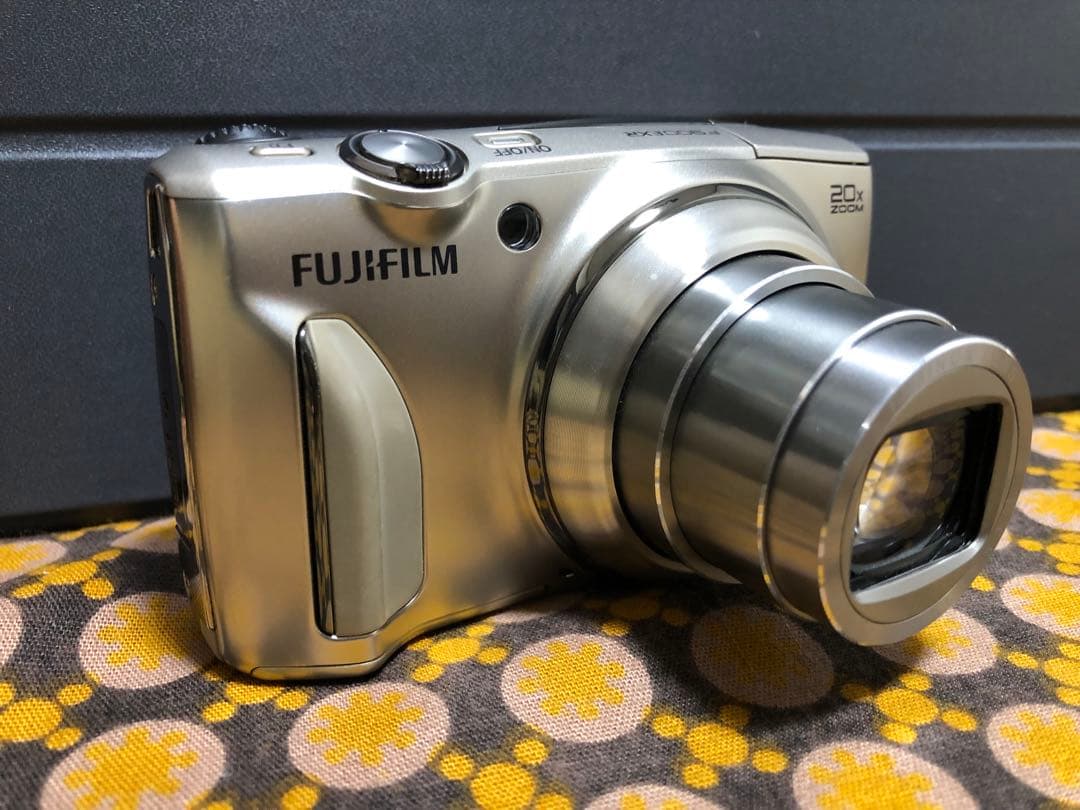 (超美品)Fujifilm F900 EXRコンパクトデジタルカメラ