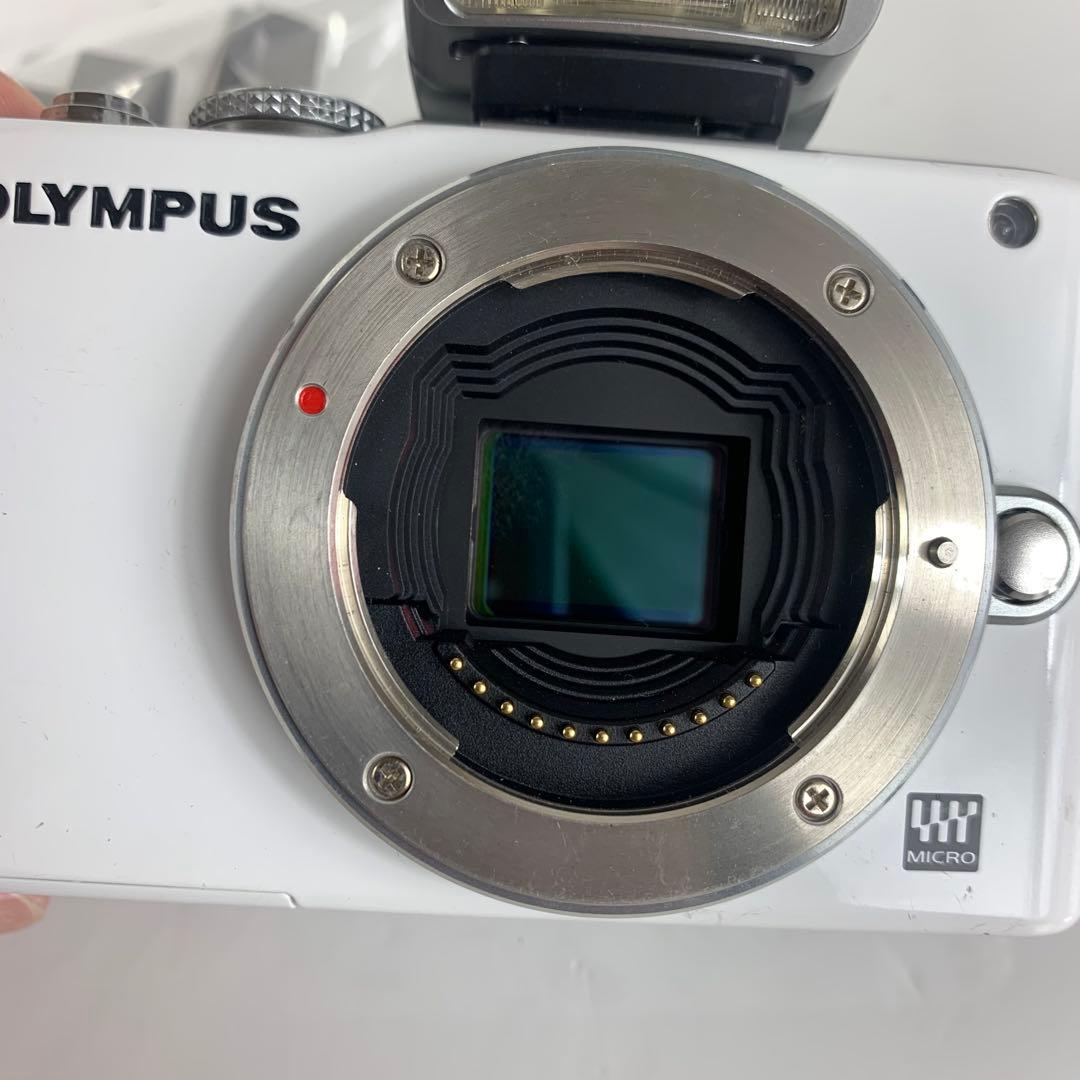 OLYMPUS オリンパス E-PL3 レンズセット バッテリー6個付き