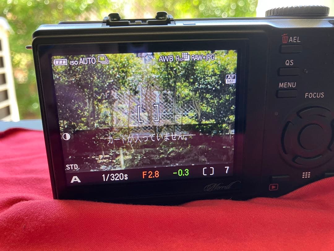 SIGMA DP2 Merrill　デジタルカメラ　元箱・ビューファインダー付